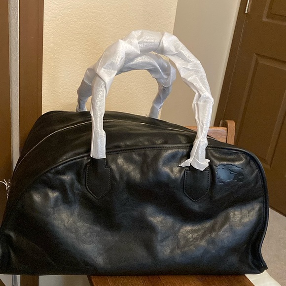 Burberry Shield M Crinkled Leather Duffle with Dust Bag NWT - Picture 1 of 12